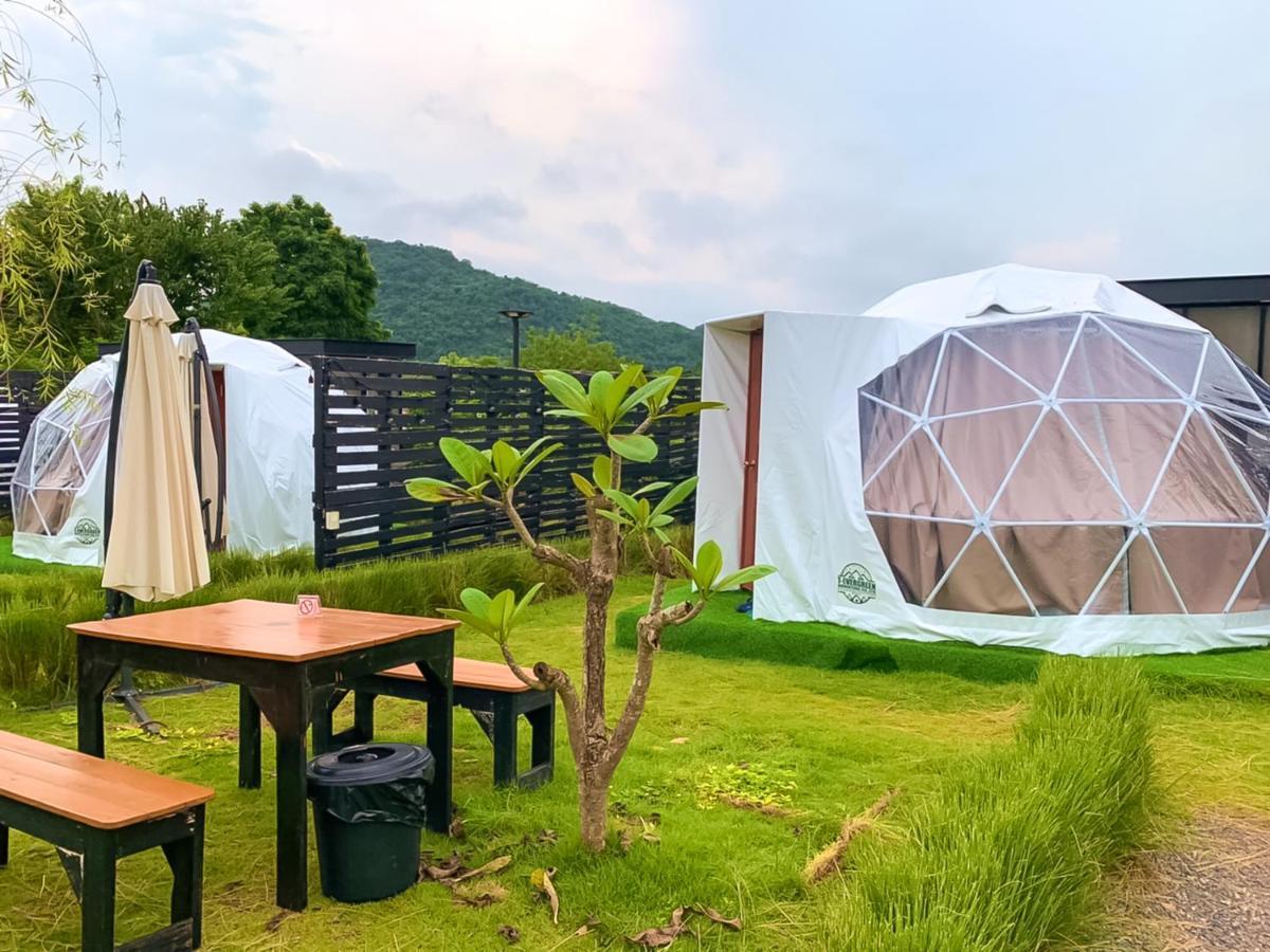 Готель Glamping Hill Khaoyai Khao Yai National Park Номер фото