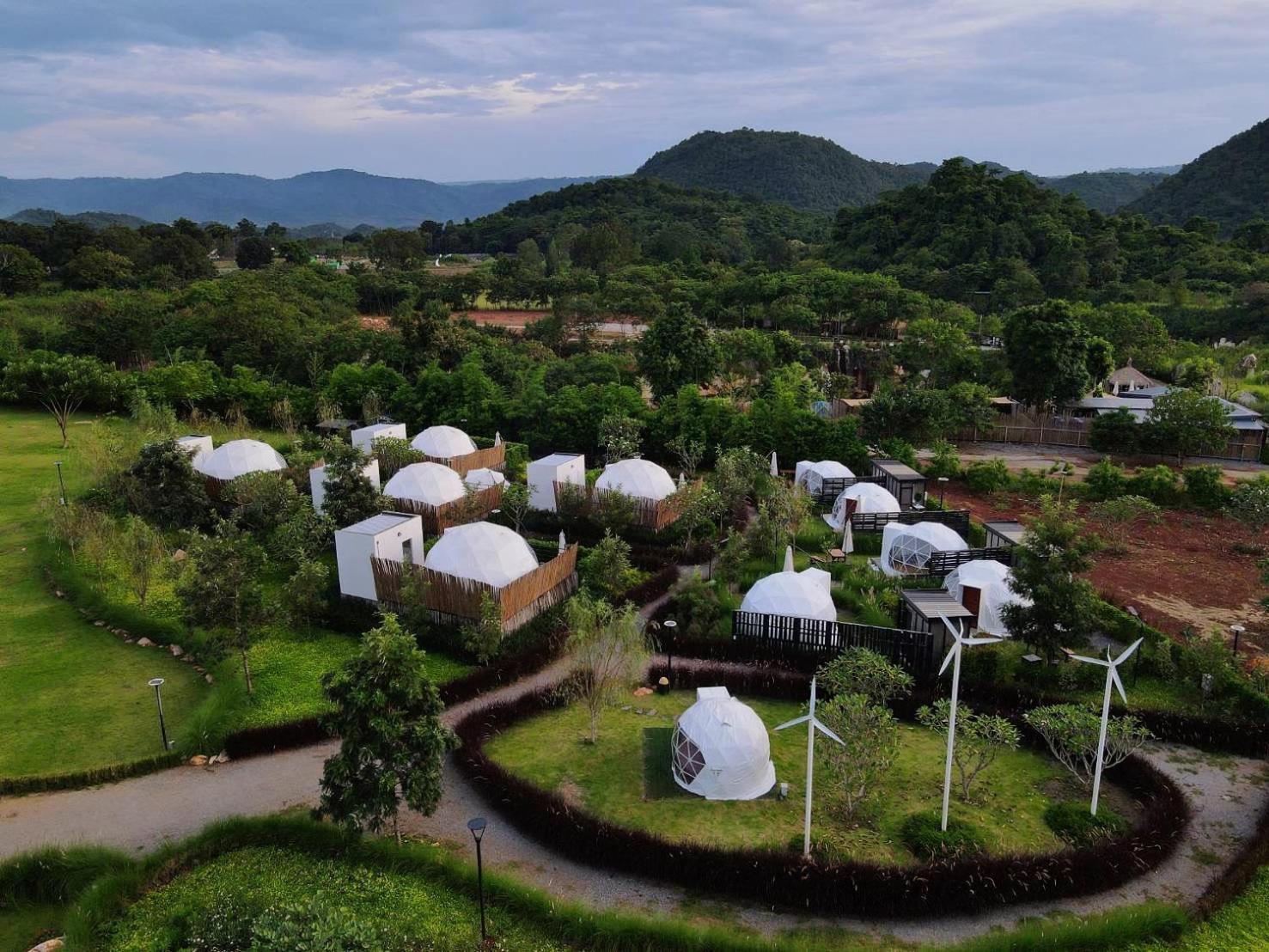 Готель Glamping Hill Khaoyai Khao Yai National Park Екстер'єр фото