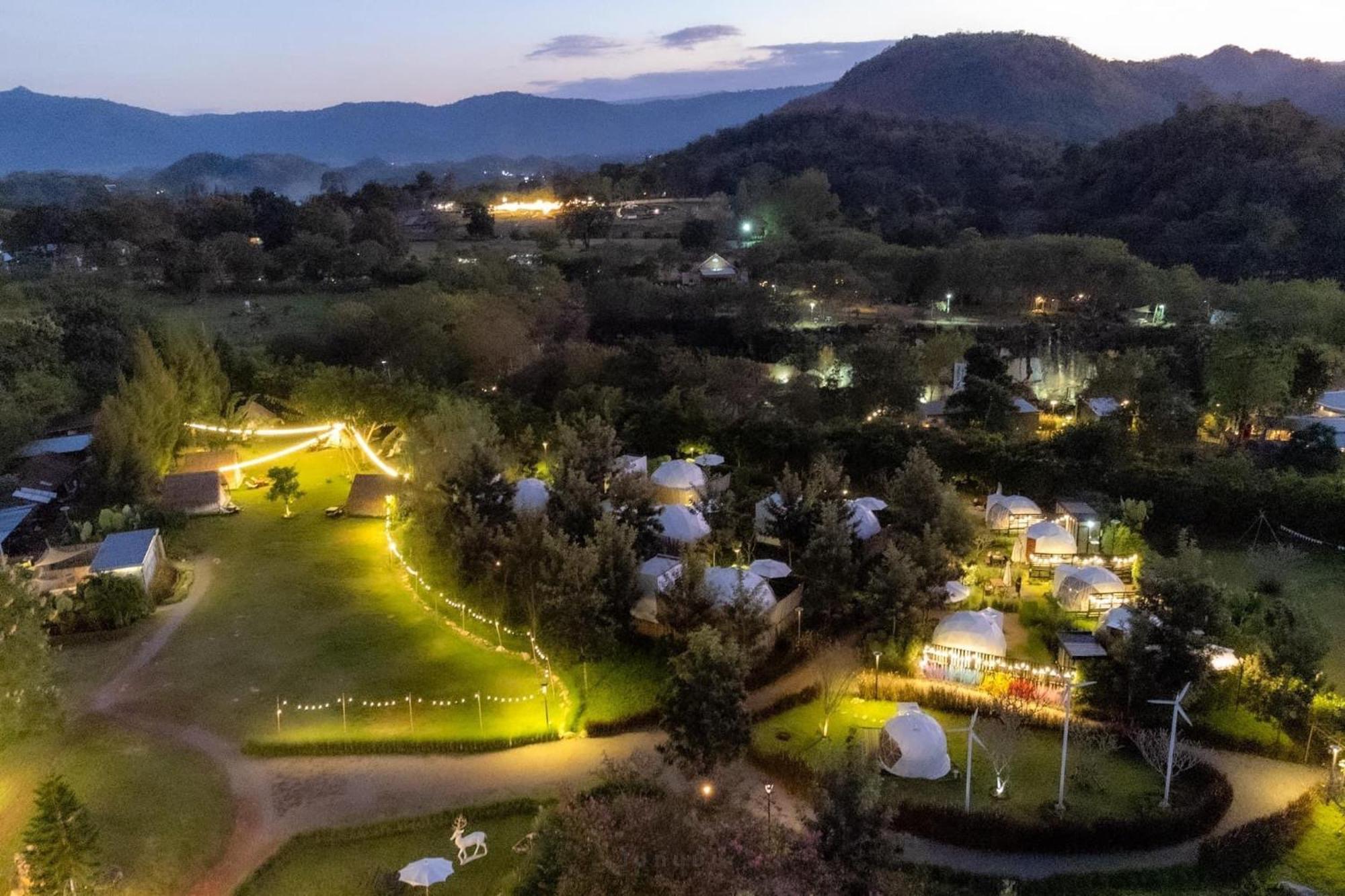 Готель Glamping Hill Khaoyai Khao Yai National Park Екстер'єр фото